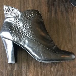 Nine West Galax Studded Booties 8